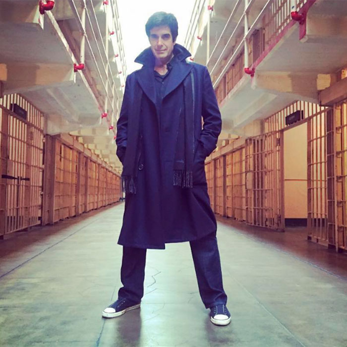 Mágico famoso, David Copperfield é obrigado a revelar truque após ser processado