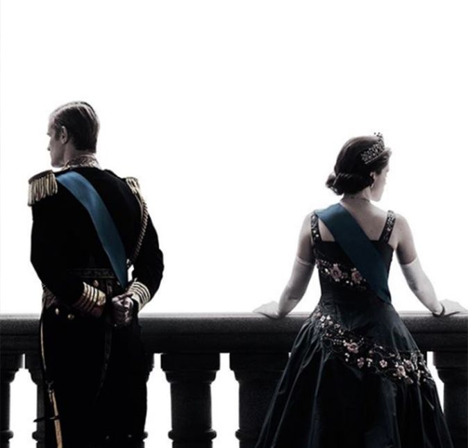 Um momento que provavelmente não aconteceu é logo no início da série, quando Philip, interpretado por Matt Smith, nascido em 28 de outubro de 1982, se recusa a ajoelhar perante Elizabeth em sua coroação. Especialista em constituição britânica, Cristopher Wilson disse ao Daily Mail: - Duvido que o príncipe Philip tenha dito essas palavras para sua mulher, porque ele veio de uma casa real que tinha pego muito de seus rituais e protocolos da família real britânica. Ele sabia o que era esperado dele em público, e estava preparado para seguir aquilo. Um momento que provavelmente não aconteceu é logo no início da série, quando Philip, interpretado por Matt Smith, nascido em 28 de outubro de 1982, se recusa a ajoelhar perante Elizabeth em sua coroação. Especialista em constituição britânica, Cristopher Wilson disse ao Daily Mail: - Duvido que o príncipe Philip tenha dito essas palavras para sua mulher, porque ele veio de uma casa real que tinha pego muito de seus rituais e protocolos da família real britânica. Ele sabia o que era esperado dele em público, e estava preparado para seguir aquilo.