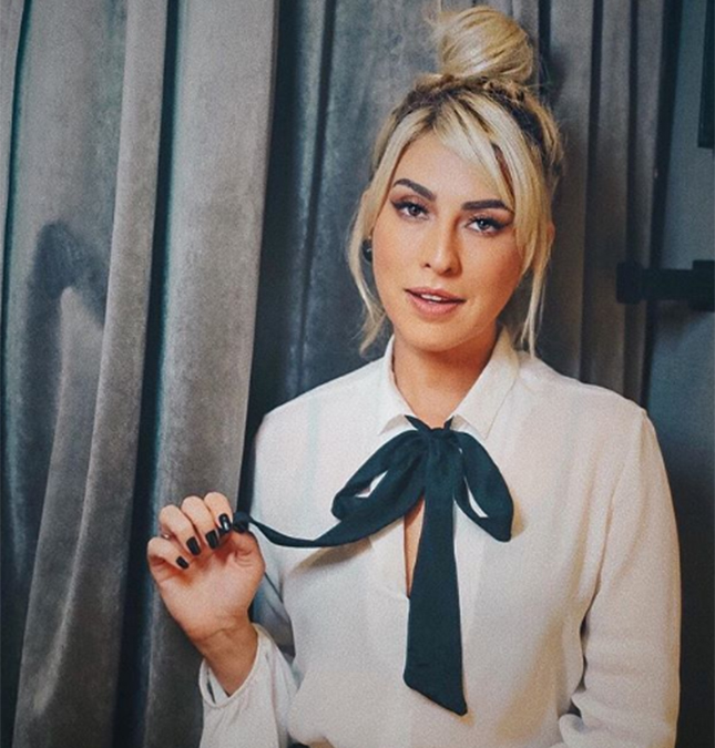Fernanda Paes Leme fala sobre <i>Sandy & Junior</i>: - <i>Não era fã (da dupla)</i>