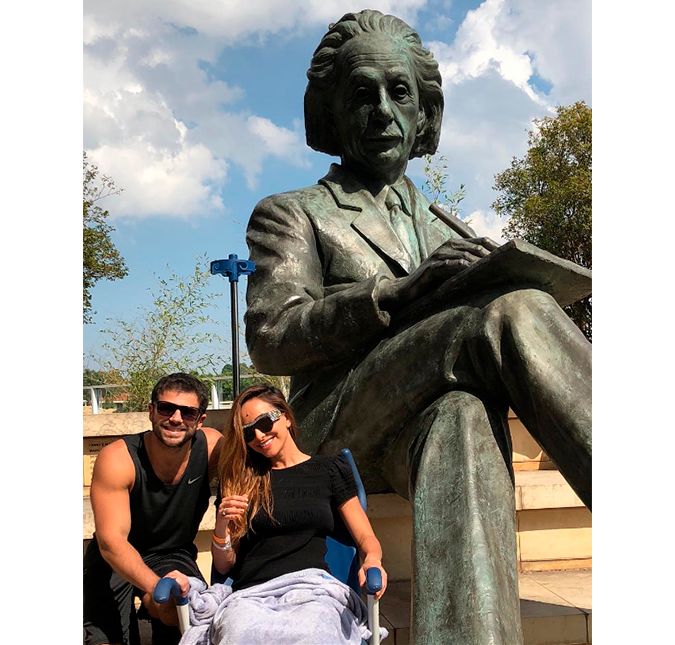Duda Nagle mostra Sabrina Sato de cadeira de rodas: <i>Com amor sara mais rápido</i>