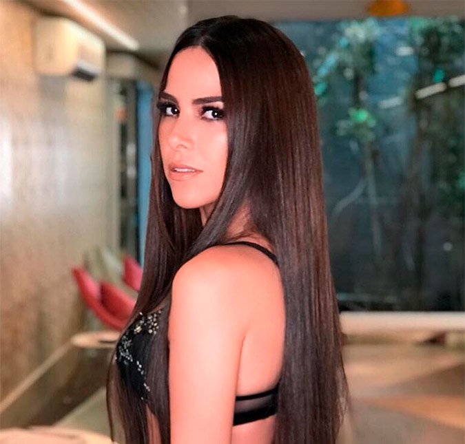 Wanessa Camargo sofre acidente durante ensaio: <i>- Vou continuar batendo o meu cabelo, não sei como</i>