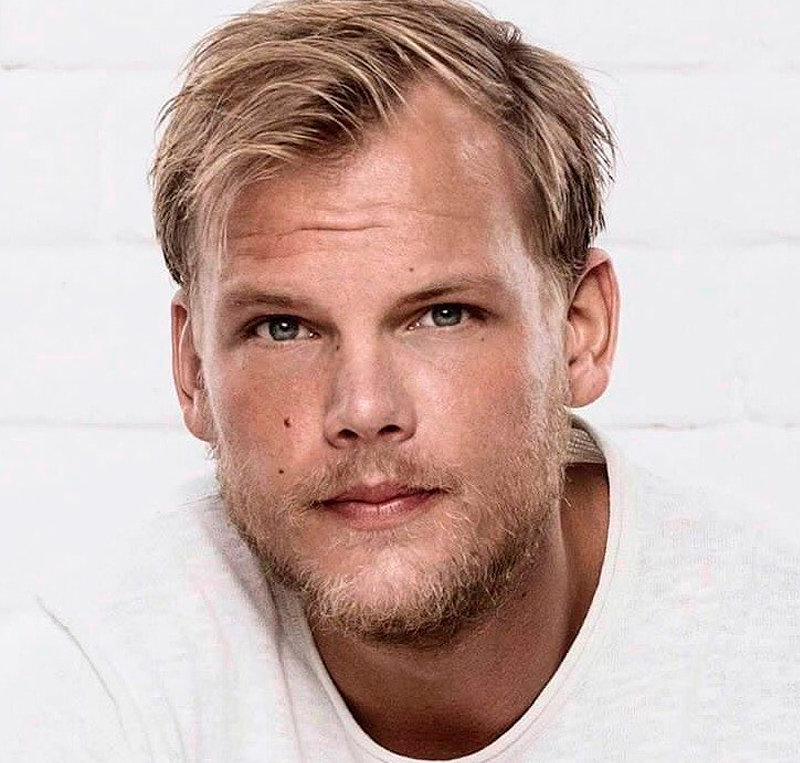 Causa da morte de Avicii é divulgada por <I>site</i>