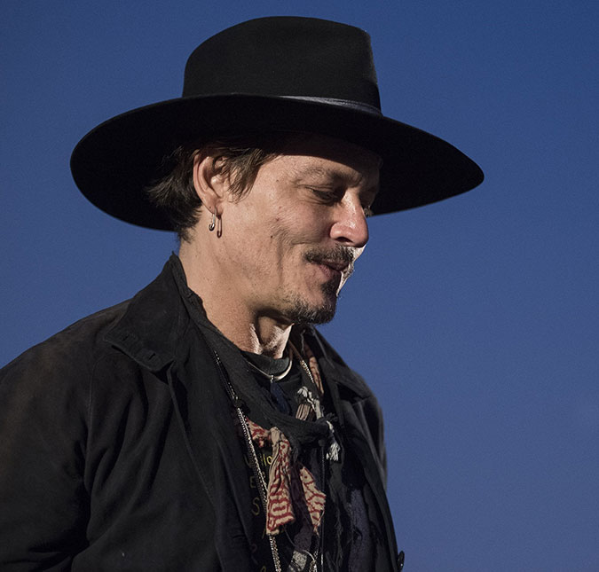 Johnny Depp é processado por ex-seguranças após <I>clima caótico</I> durante trabalhos