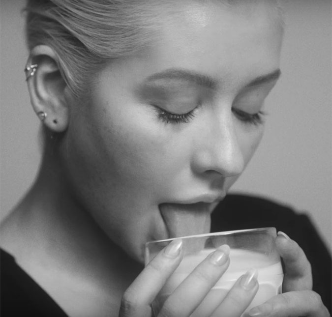 Christina Aguilera lança novo clipe e Wanessa Camargo comenta: <i>Pode leitar!</i>