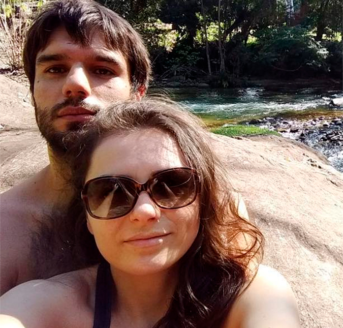 Monica Iozzi posta clique com suposto novo namorado e internautas o comparam com Duda Nagle