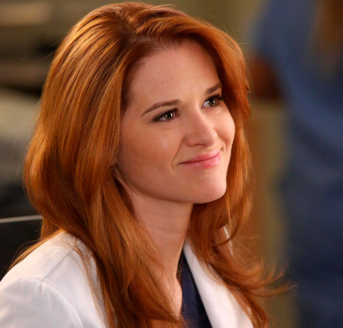 April fica entre a vida e a morte em <I>preview</I> de novo episódio de <I>Grey's Anatomy</I>
