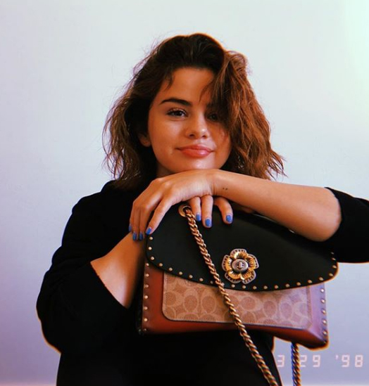 Selena Gomez confessa que ficou apavorada em lançar um novo álbum, entenda!