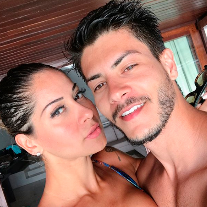 Grávida, Mayra Cardi exibe barriguinha de quatro meses e causa furor nas redes sociais!