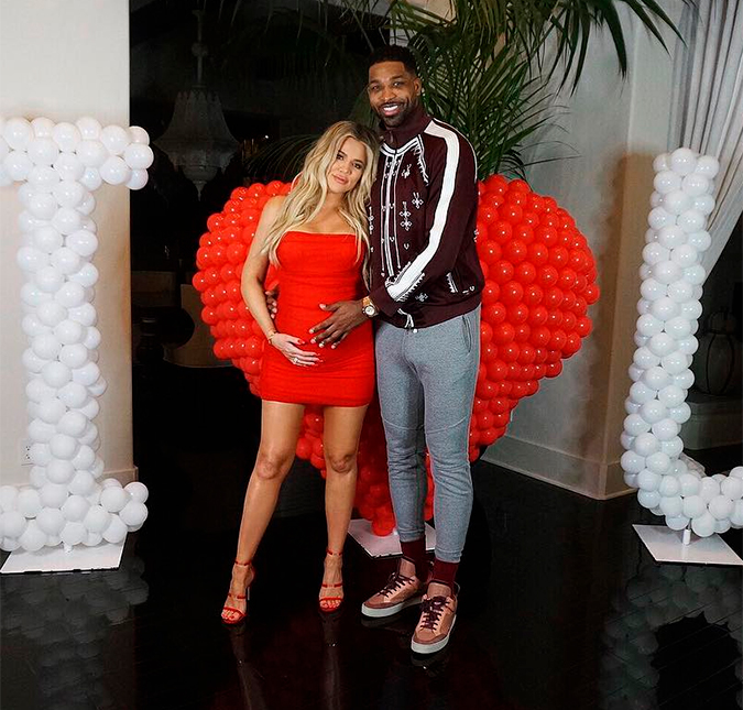 Khloé Kardashian pode ter assumido que irá ficar com Tristan Thompson com <I>post</i> no <I>Instagram</i>