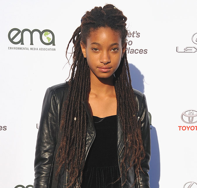 Willow Smith revela que se cortava aos dez anos de idade