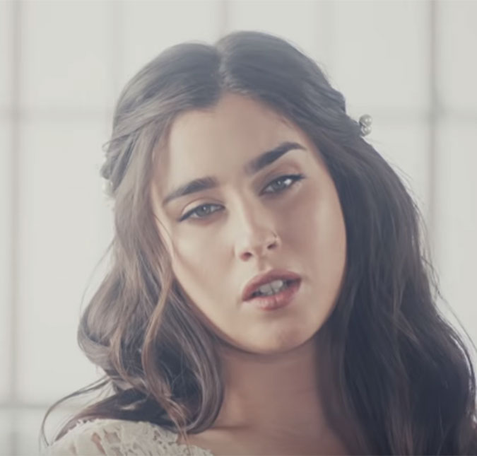 Em clima de despedida, <i>Fifth Harmony</i> lança clipe de <i>Don't Say You Love Me</i>