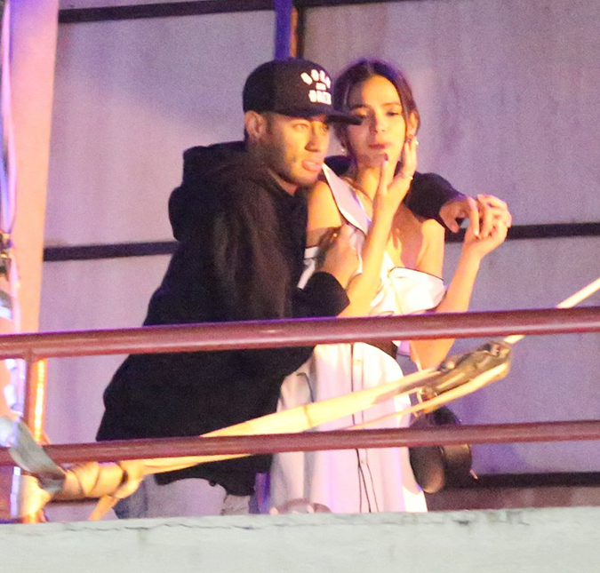 Bruna Marquezine teria pedido para retirar <I>mulheres avulsas</i> de camarote de <I>show</i> a que foi com Neymar, entenda!