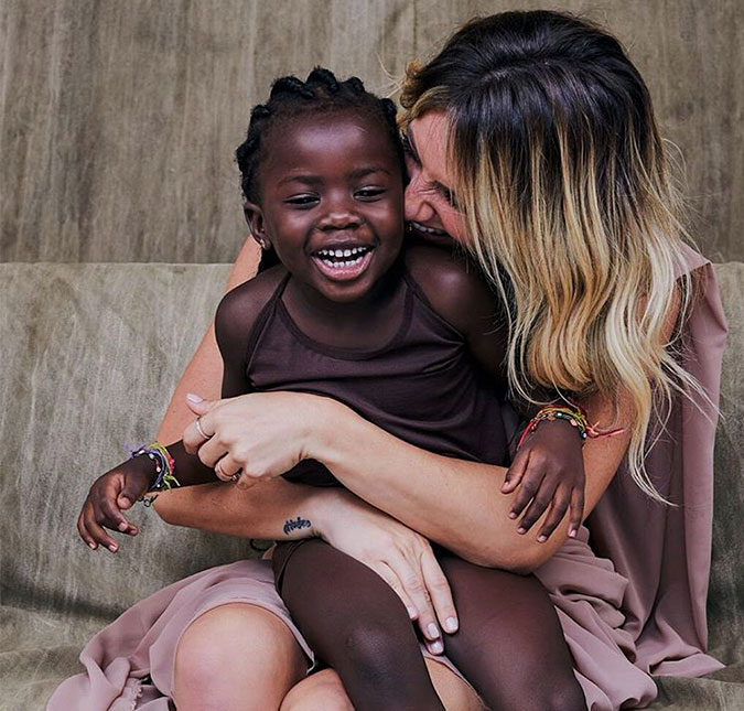 Giovanna Ewbank é interrompida pela filha durante o vídeo e se emociona: <i>Titi foi um presente de Deus</i>; Veja!