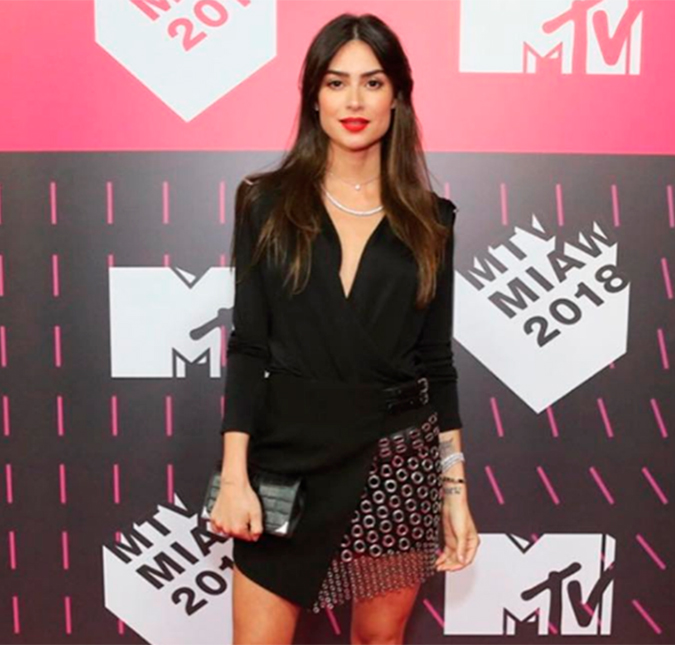 Thaila Ayala fala sobre estilo, namoro com Renato Góes e projeto com a <I>Netflix</i>, confira!