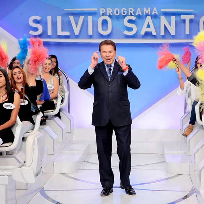 Silvio Santos instiga discórdia entre menina e Larissa Manoela - e mais uma famosa se meteu nessa!