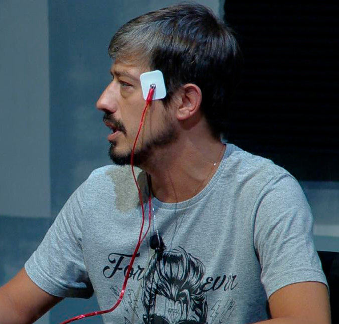 No <i>Power Couple</i>, Paulo dispara sobre o sogro, Oscar Maroni: <i>- Pessoa muito autoritária</i>