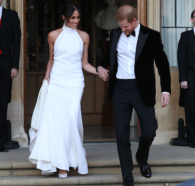 46 réplicas de vestido de noiva de Meghan Markle estarão disponíveis para venda por quase 18 mil reais!