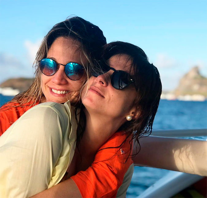 Fernanda Gentil quer ter filho com a namorada, Priscila Montandon: <I>- Queremos criar um serzinho nosso juntas</I>