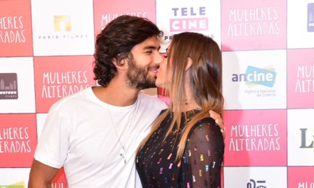 Deborah Secco e Hugo Moura trocam beijos em pré-estreia de <i>Mulheres Alteradas</i>; veja fotos!