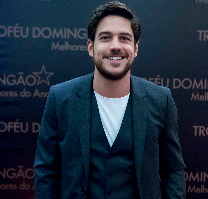 Marco Pigossi irá estrelar nova série brasileira da <I>Netflix: Grande momento para mim como ator</i>