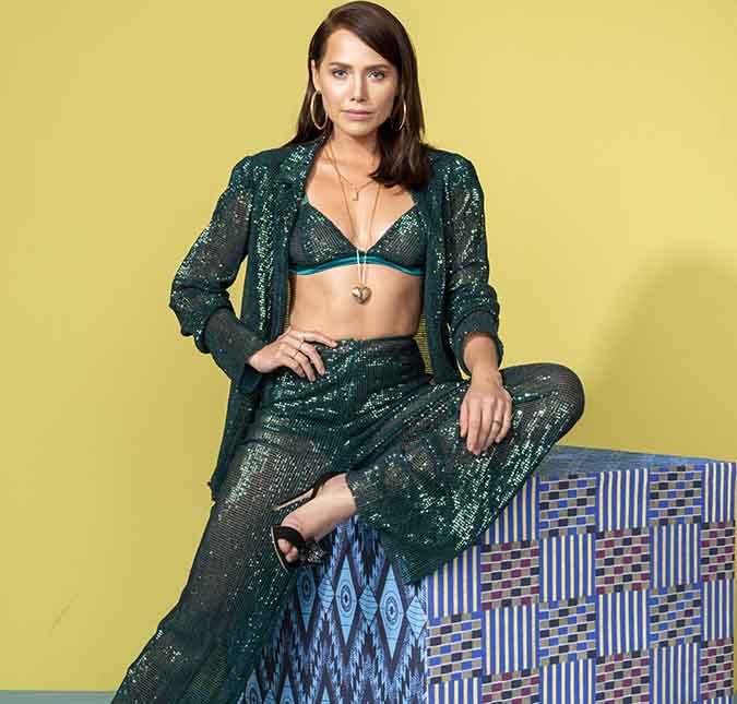 Letícia Colin fala de sua relação com a sexualidade: - <i>É possível amar duas pessoas</i>