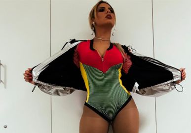 Após <i>show</i> polêmico na África, Lexa diz que não sabia para quem ia cantar