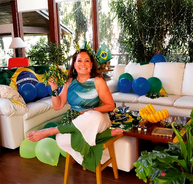 Susana Vieira manda beijo especial para Tite: <I>- Adoraria ter você dirigindo uma novela</I>
