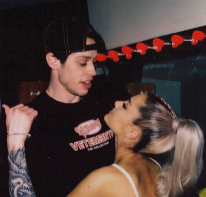 Fãs se revoltam após Pete Davidson falar sobre partes íntimas de Ariana Grande, entenda!