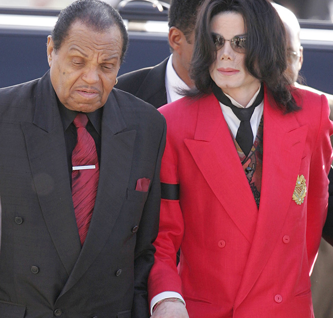 Após ser divulgado que Joe Jackson se arrependeu de como tratou Michael Jackson, é revelado que ele não estava no testamento do filho