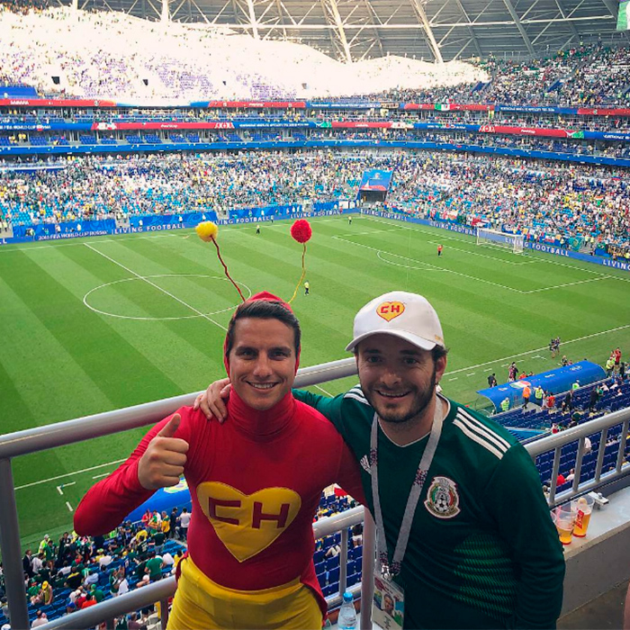 Neto de <i>Chaves</i> vai vestido de <i>Chapolin</i> na partida do México contra o Brasil, confira!