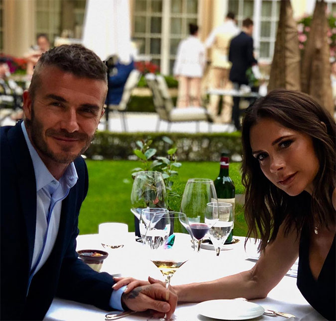 Em meio a rumores de término, David e Victoria Beckham celebram 19 anos de casados!