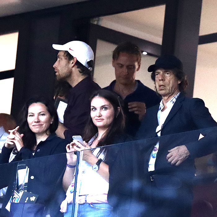 Após polemica com Galvão Bueno, Mick Jagger declara torcida para Inglaterra e time perde