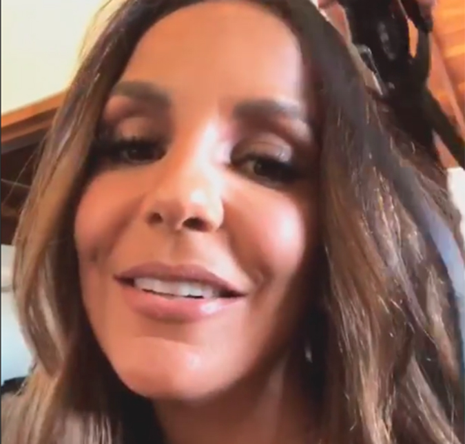 Ivete Sangalo brinca com gordurinhas e se diverte prestes a gravar novo clipe