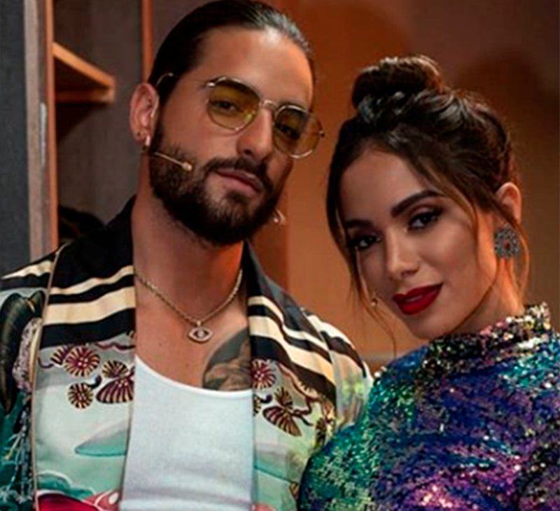 Após suposta briga, Anitta e Maluma são jurados no <i>La Voz Mexico</i> e a <i>internet</i> não aguenta a reconciliação!