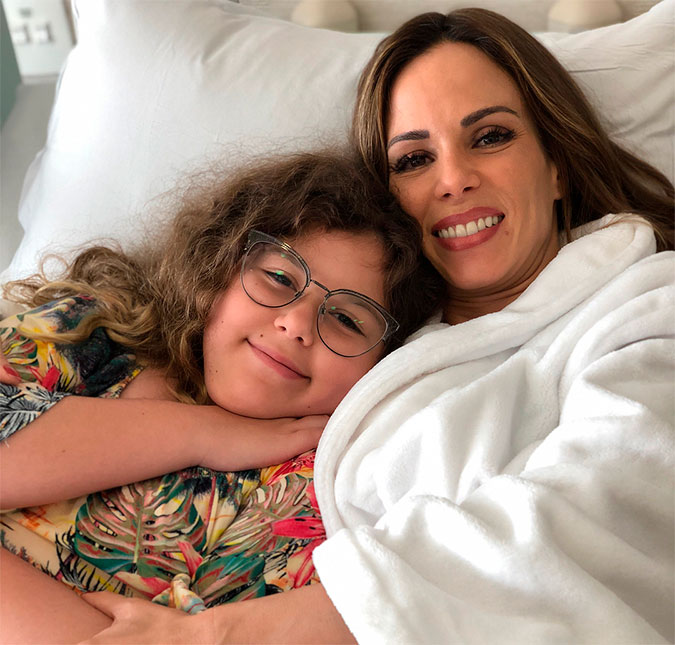 Ana Furtado fala sobre ter a presença da filha nas sessões de quimioterapia: <I>Seu amor me fortalece</I>