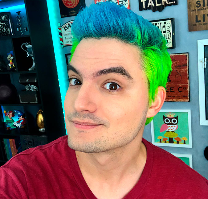 Felipe Neto se pronuncia após nude vazada na <I>internet</I>