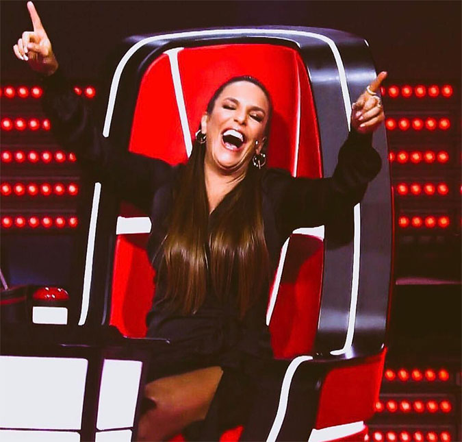 Ivete Sangalo brinca com dificuldade em andar no <i>The Voice: - Tô muito pesada!</i>