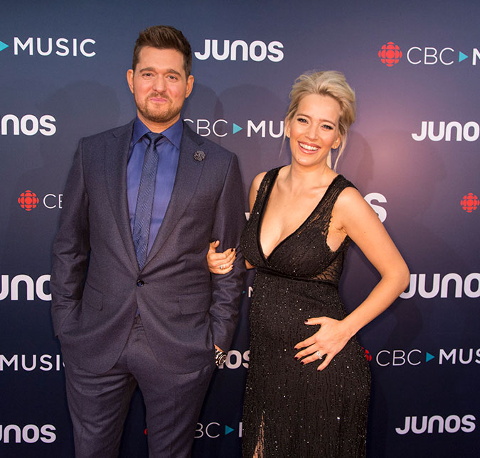 Esposa de Michael Bublé anuncia o nascimento de sua filha em rede social!