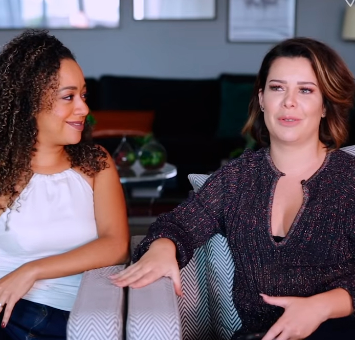 Fernanda Souza e Aretha Oliveira revelam que já ficaram com atores de <i>Chiquititas</i>