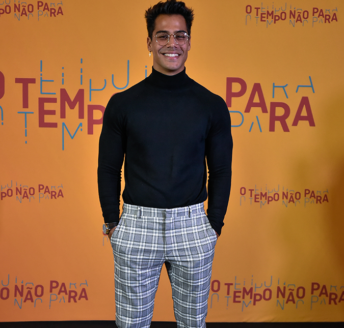 Micael Borges se compara a seu personagem mau caráter: - <i>Eu não teria o menor problema de namorar alguém mais velho</i>