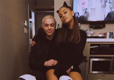 Pete Davidson diz que comprou anel de noivado para Ariana Grande um dia após o primeiro encontro dos dois