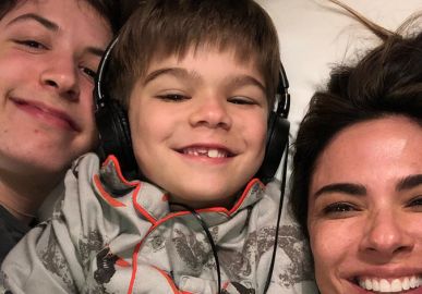 Solteira, Luciana Gimenez posta foto com os filhos e dispara: <i>Estou muito feliz</i>