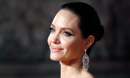 Scarlett Johansson e Angelina Jolie lideram lista das mulheres mais bem pagas de <I>Hollywood</i>