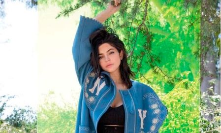 Kylie Jenner estrela sua primeira capa da <I>Vogue</i> e revela que não passa uma noite sem seu namorado