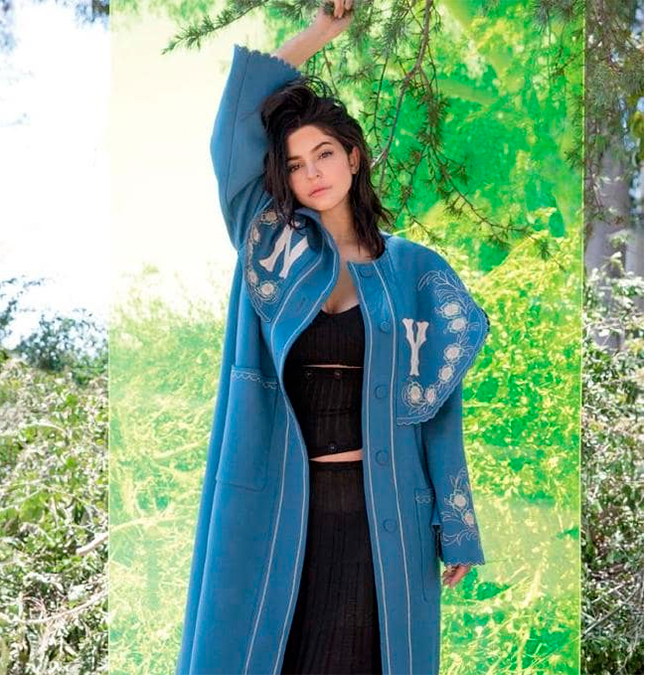 Kylie Jenner estrela sua primeira capa da <I>Vogue</i> e revela que não passa uma noite sem seu namorado
