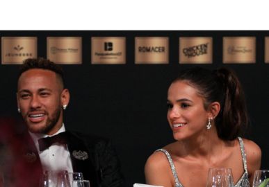 Neymar e Bruna Marquezine juntos são <I>duas criançonas</I>, diz David Brazil