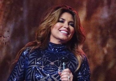 Shania Twain recebe mais de quatro milhões para tocar na Festa do Peão de Barretos