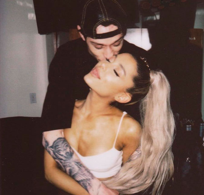 Pete Davidson revela já ter recebido ameaças de morte após noivado com Ariana Grande!