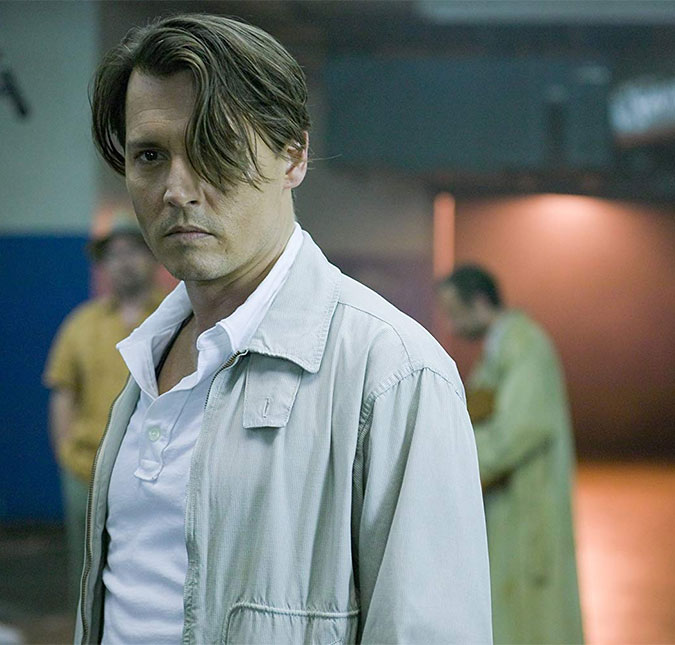 Johnny Depp alega ter batido em colega de trabalho em legítima defesa
