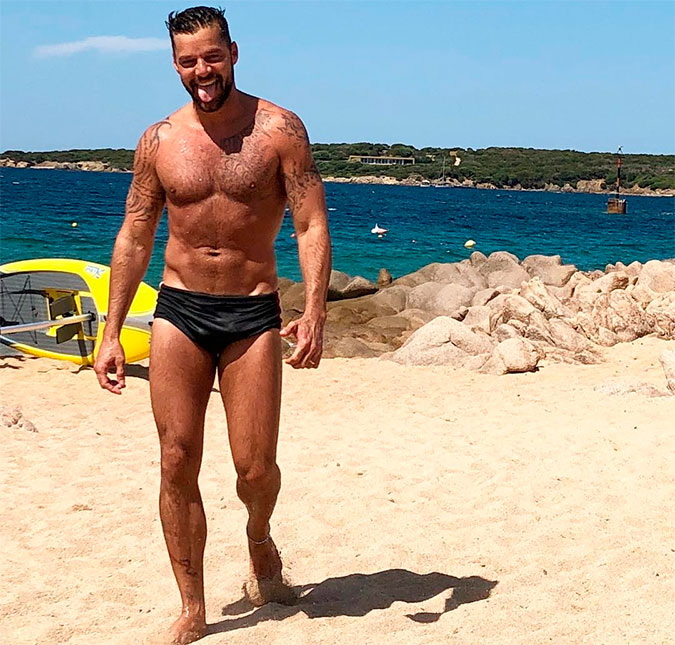 Em entrevista, Ricky Martin revela: - <i>Eu estava vivendo com muita homofobia internalizada</i>